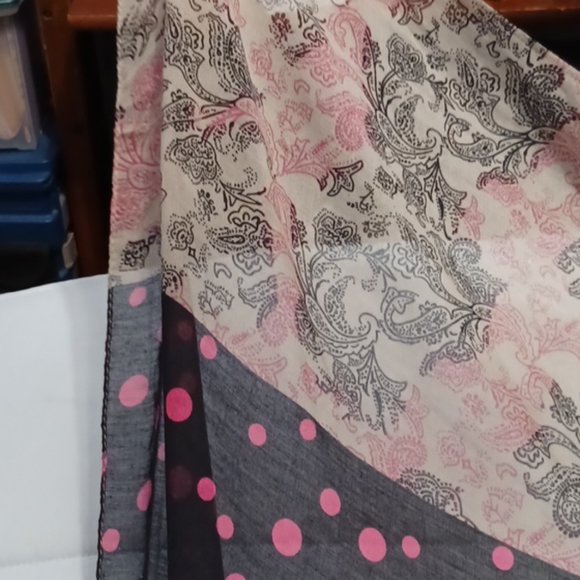 Sheer Scarf - Picture 4 of 7